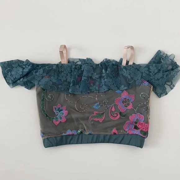 Weisman Two piece crop top and skirt - Picture 8 of 11